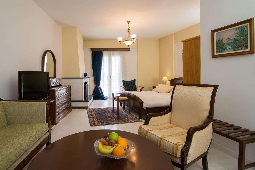 Papastavrou Apartments Kalavryta Ruang foto