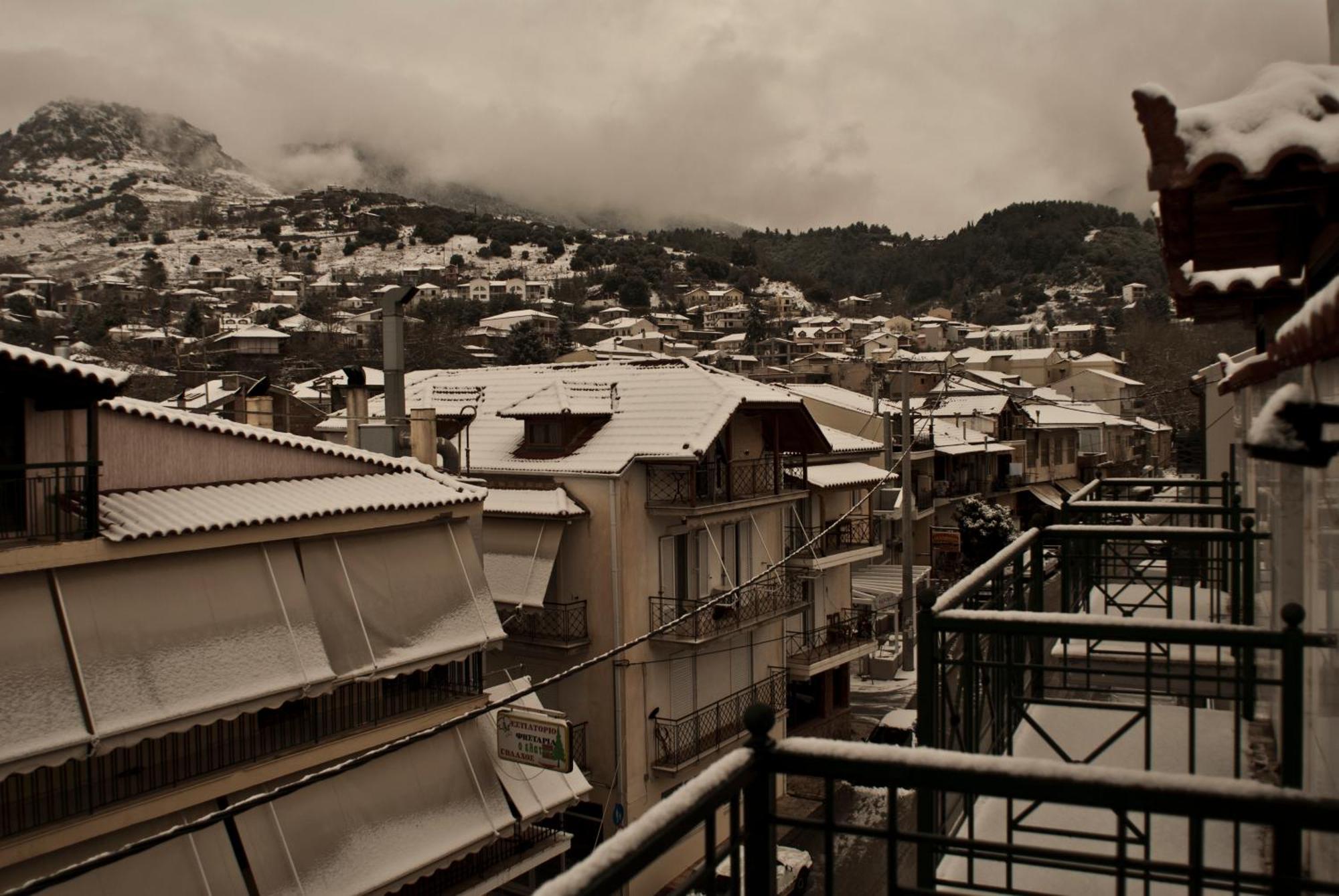 Papastavrou Apartments Kalavryta Bagian luar foto